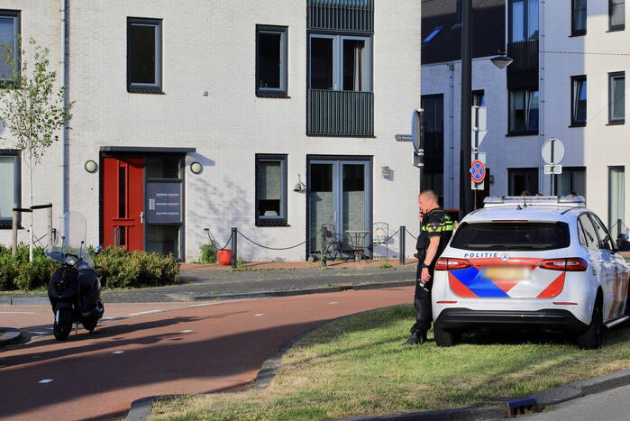 Beschonken scooterrijder gaat hard onderuit