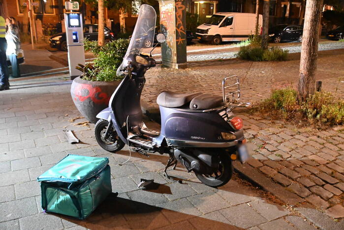 Onverzekerde maaltijdbezorger gewond bij aanrijding