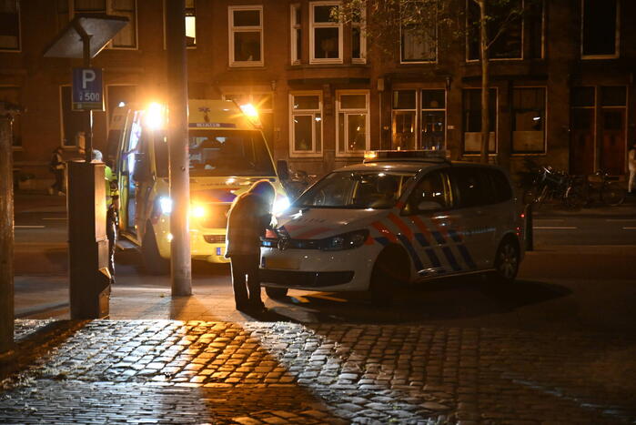 Onverzekerde maaltijdbezorger gewond bij aanrijding