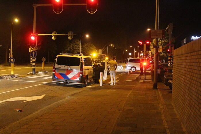 Fietser en automobilist botsen op elkaar