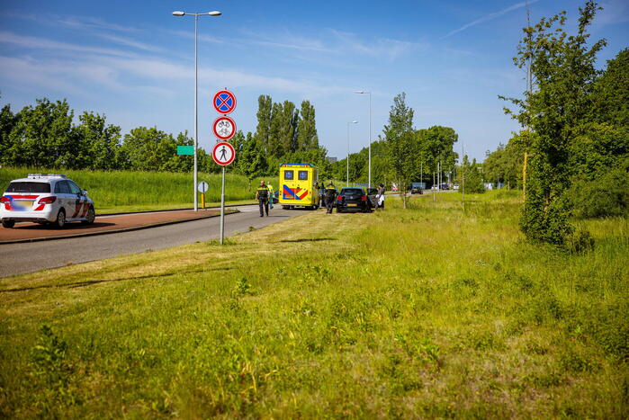 Auto's botsen op kruising in Gein
