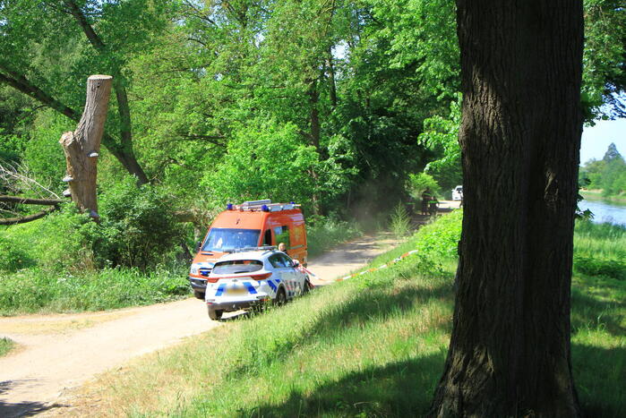 Groot onderzoek langs kanaal