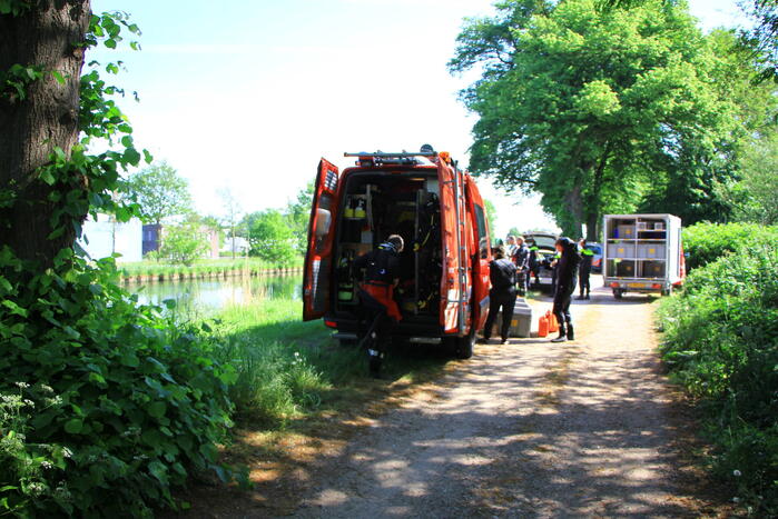 Groot onderzoek langs kanaal