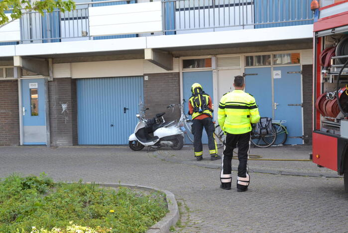 Wasmachine vliegt in brand in woning
