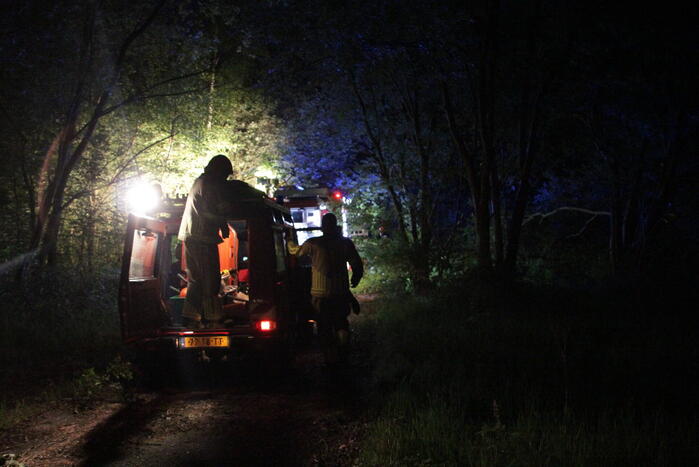 Bosbrand ontstaan door kampvuur