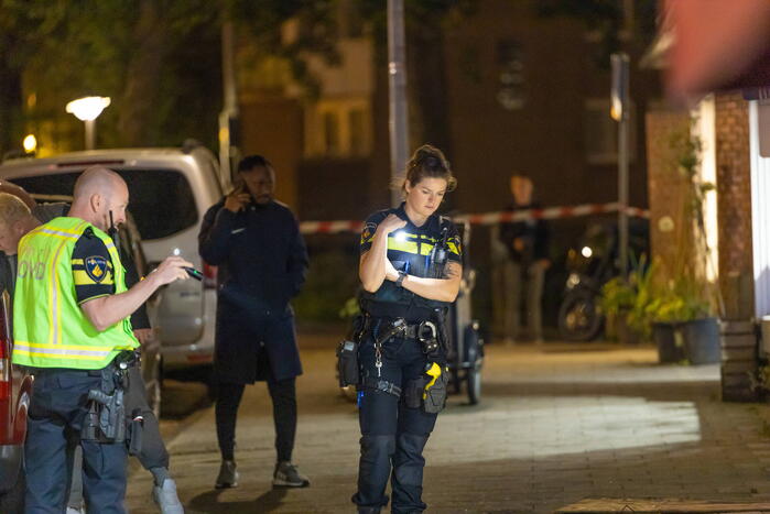 Aanslag met zwaar vuurwerk bij kapperszaak