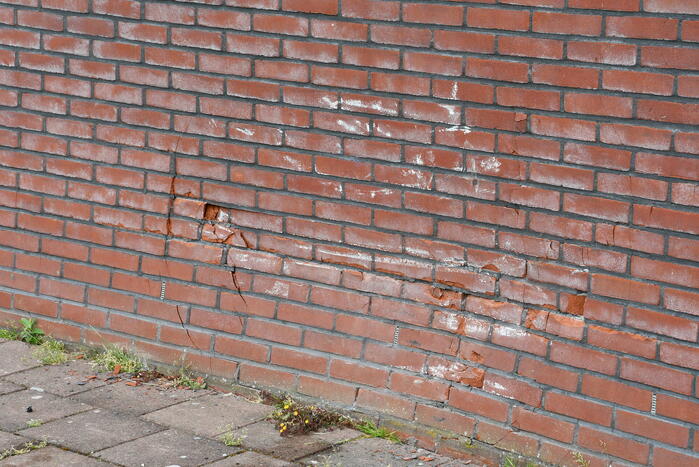 Flinke deuk in buitenmuur Woontex Slaapcomfort