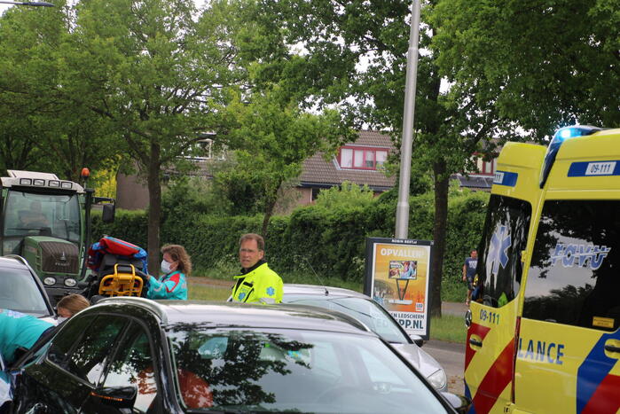 Flinke schade bij botsing tussen meerdere voertuigen