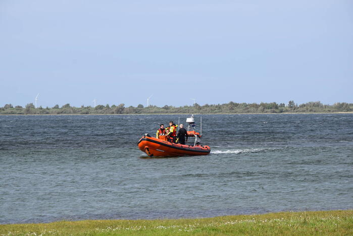 KNRM ingezet voor surfer in de problemen op Grevelingenmeer