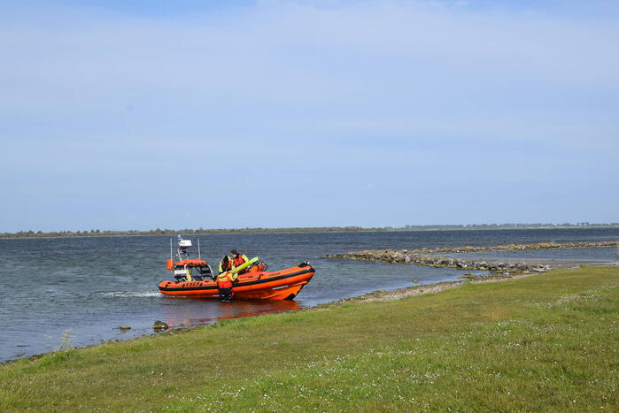 KNRM ingezet voor surfer in de problemen op Grevelingenmeer
