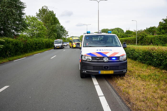 Automobiliste botst achterop Range Rover