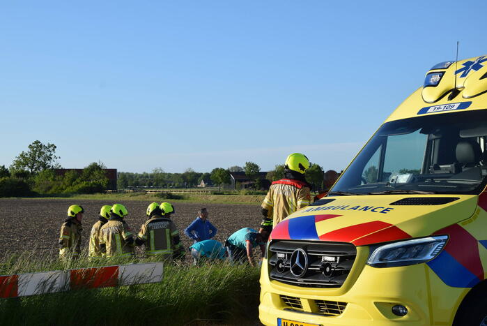 Scooterrijder en opzittende gewond bij eenzijdig ongeval