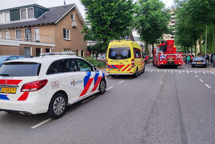 Woningbrand trekt veel bekijks van omwonenden