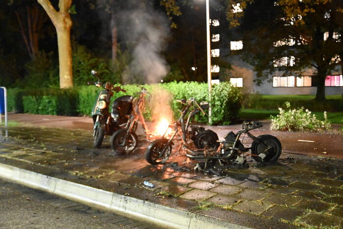 Felyx deelscooters verwoest vanwege brand