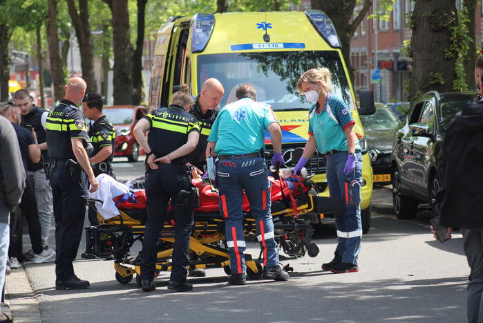 Scooterrijder gewond bij botsing met openslaand portier