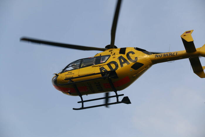 Kind valt van trap traumahelikopter opgeroepen