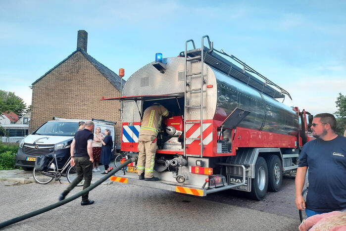 Boot brandt volledig uit