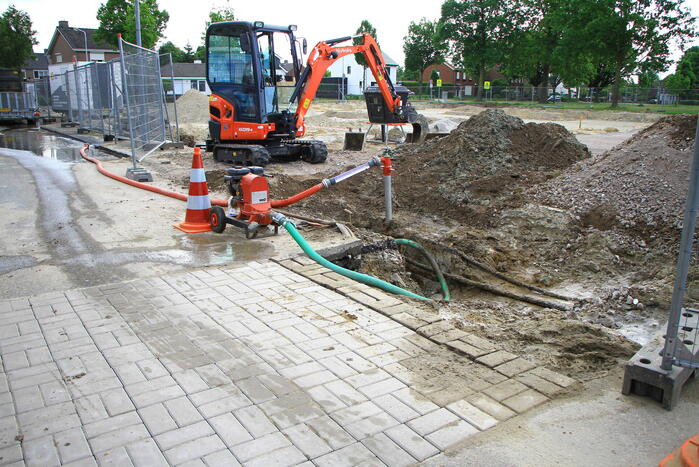 Brandkraan geraakt bij graafwerkzaamheden