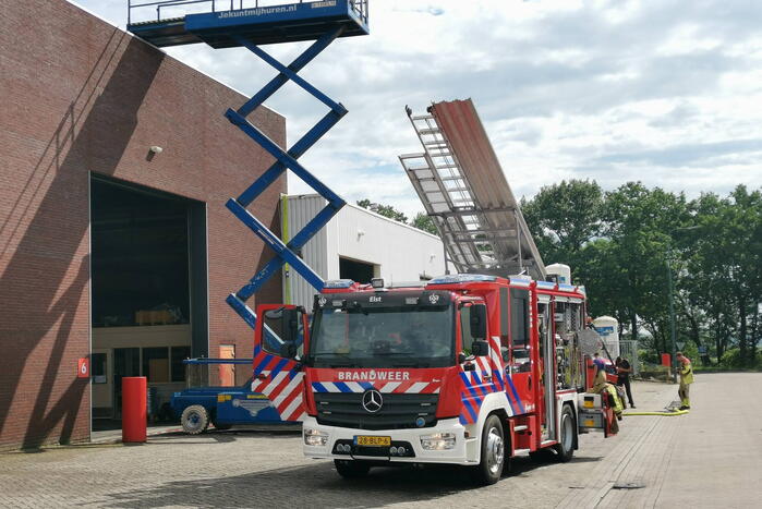 Dak staat op instorten door noodweer