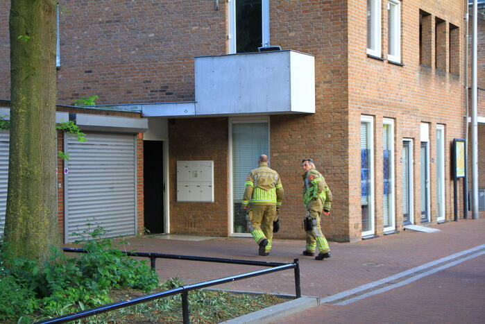 Brandweer ingezet voor losliggende dakpannen