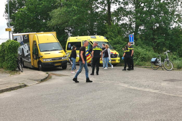 Fietsers gewond bij botsing op kruising