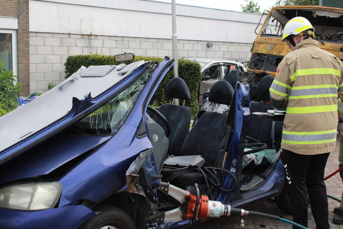Open dag brandweerkazerne druk bezocht