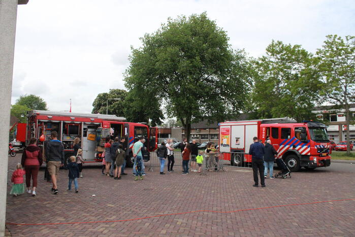 Open dag brandweerkazerne druk bezocht