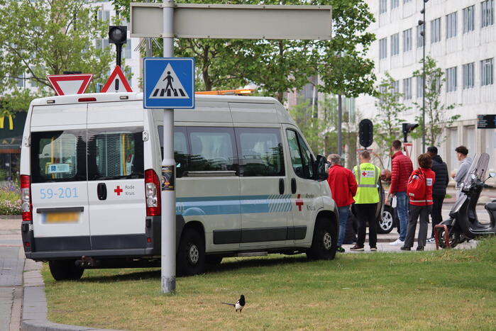 Scooterrijders gewond bij botsing