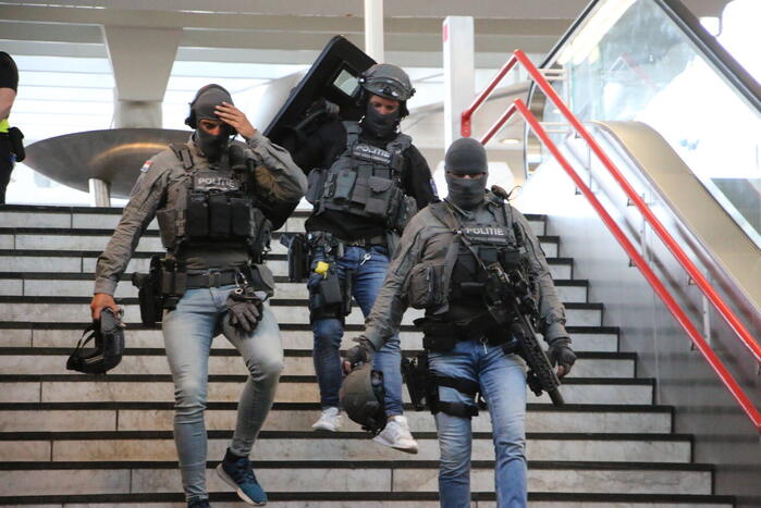 Treinverkeer stilgelegd vanwege politieactie