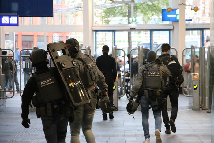 Treinverkeer stilgelegd vanwege politieactie