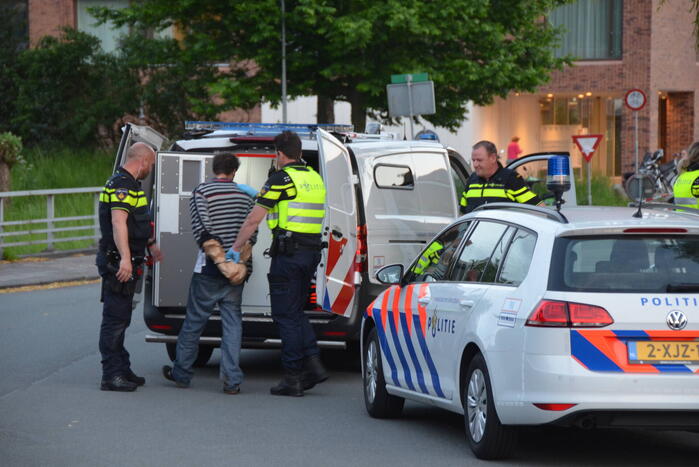 Persoon gewond na steekpartij