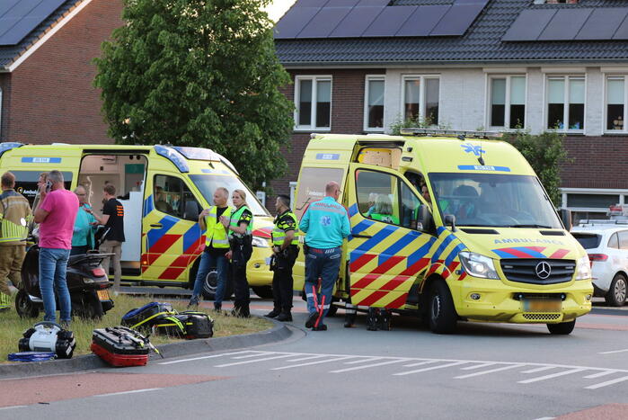 Meerdere gewonden nadat kampioenswagen kantelt