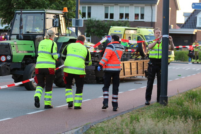 Meerdere gewonden nadat kampioenswagen kantelt