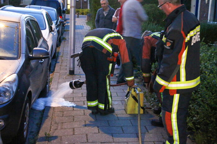Brandstoflekkage bij geparkeerde auto