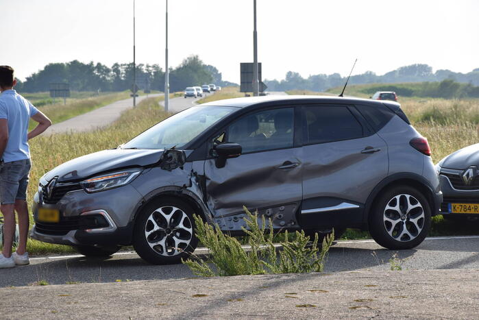 Motorrijder gewond bij botsing met auto