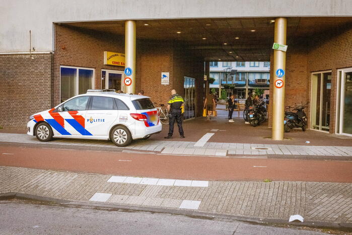 Buitenlandse overlastgever Winkelcentrum De Nieuwe Hof door politie meegenomen