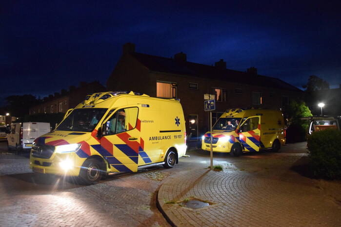 Vrouw op straat overgoten met zuur