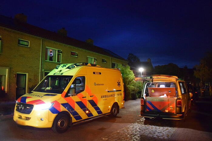 Vrouw op straat overgoten met zuur