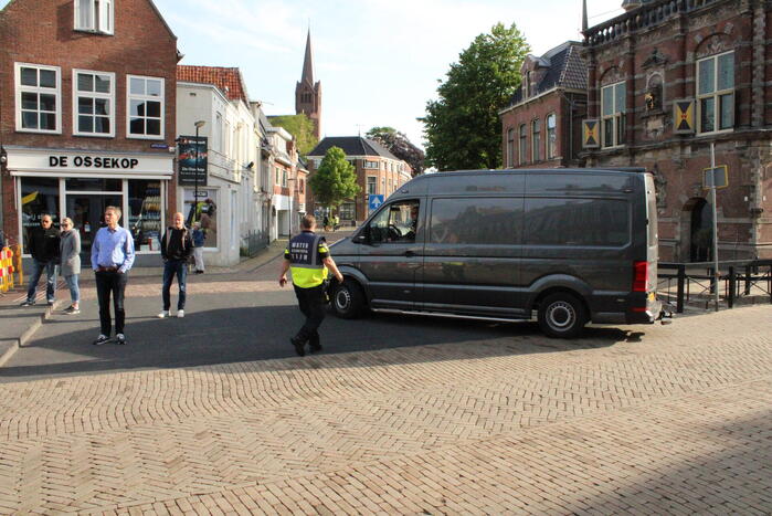 Overleden persoon in stadsgracht aangetroffen