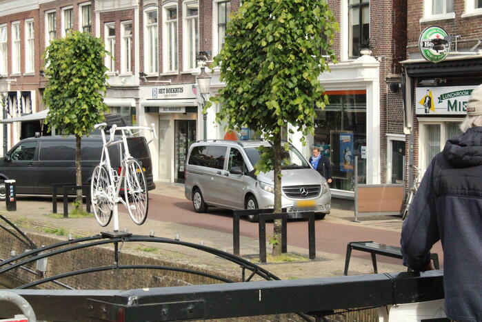 Overleden persoon in stadsgracht aangetroffen