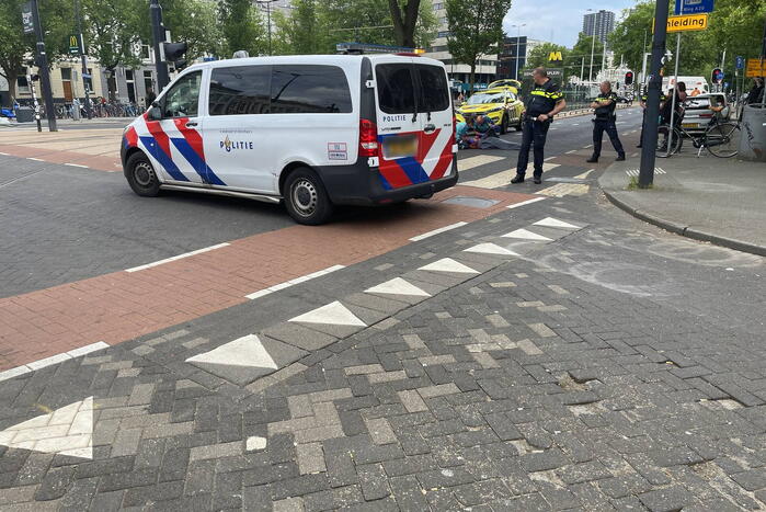 Persoon gewond geraakt na aanrijding op zebrapad