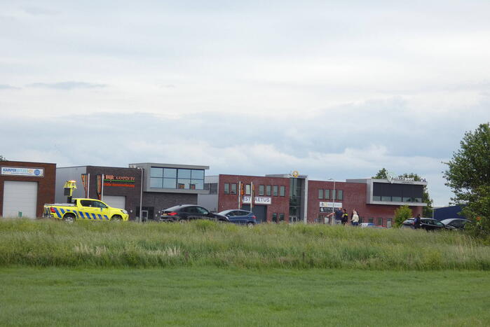 Auto's beschadigd bij kop-staartbotsing