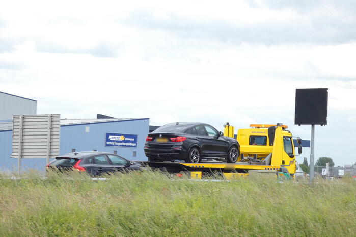 Auto's beschadigd bij kop-staartbotsing