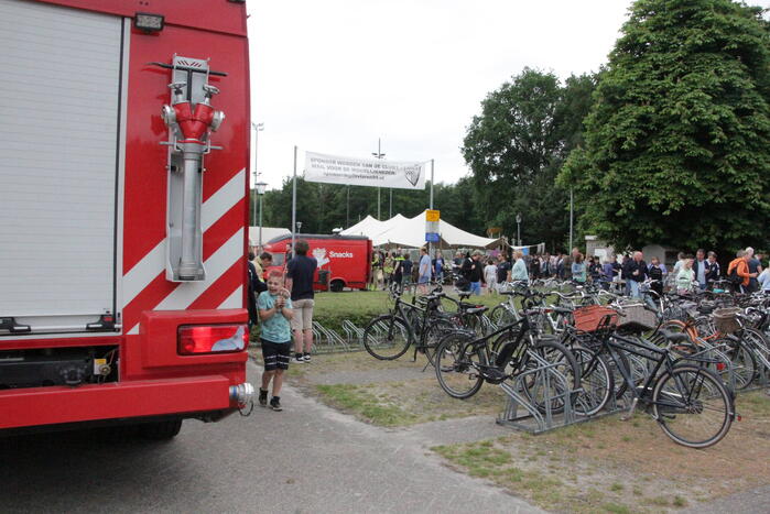 Frietkar vliegt in brand tijdens evenement