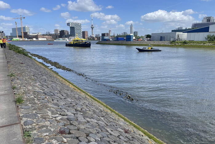 Persoon gewond na te water raken