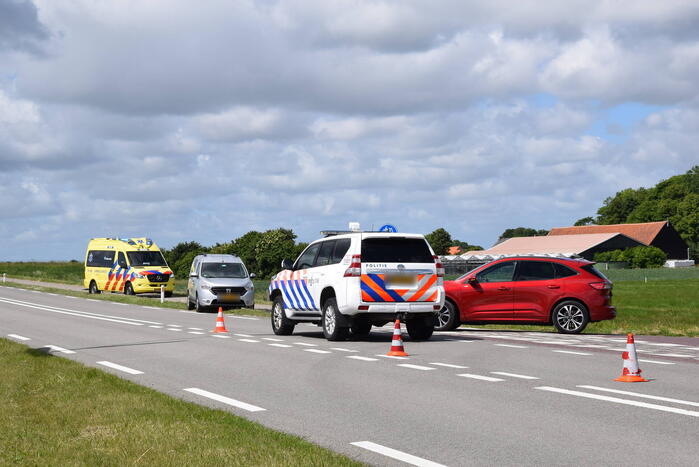Fietser gewond bij botsing met auto