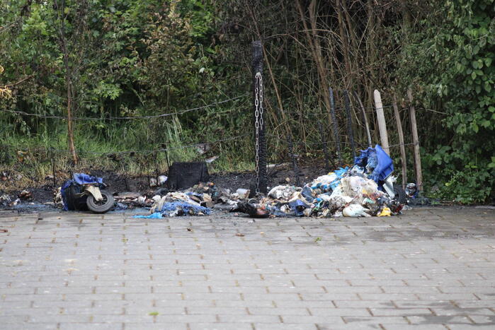 Vuilcontainer verwoest vanwege brand