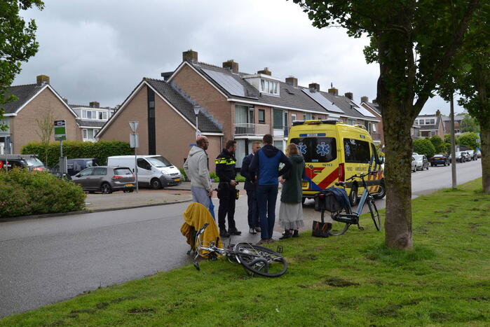 Fietser gewond bij botsing met auto