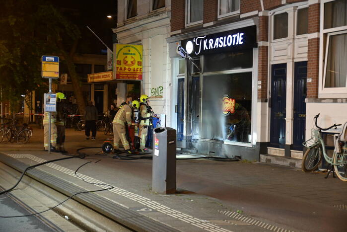 Woningen ontruimd door brandstichting bij winkel 't Kraslotje