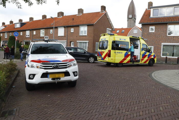 Fietser gewond bij botsing met auto